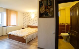 Pensiune cu 12 camere in Baile 1 Mai - Poză 6