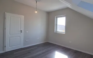 Apartament cu 3 camere si 2 locuri de parcare - Poză 12