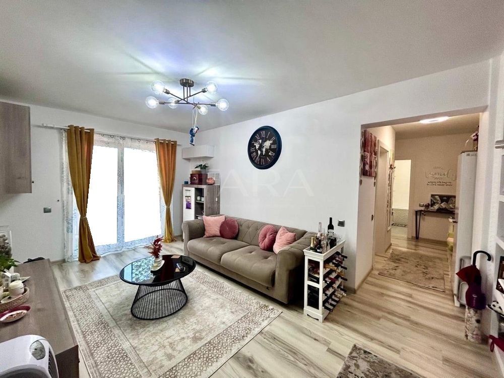 Vânzare Apartament 3 Camere – Zona Florilor, Florești - Poză 2