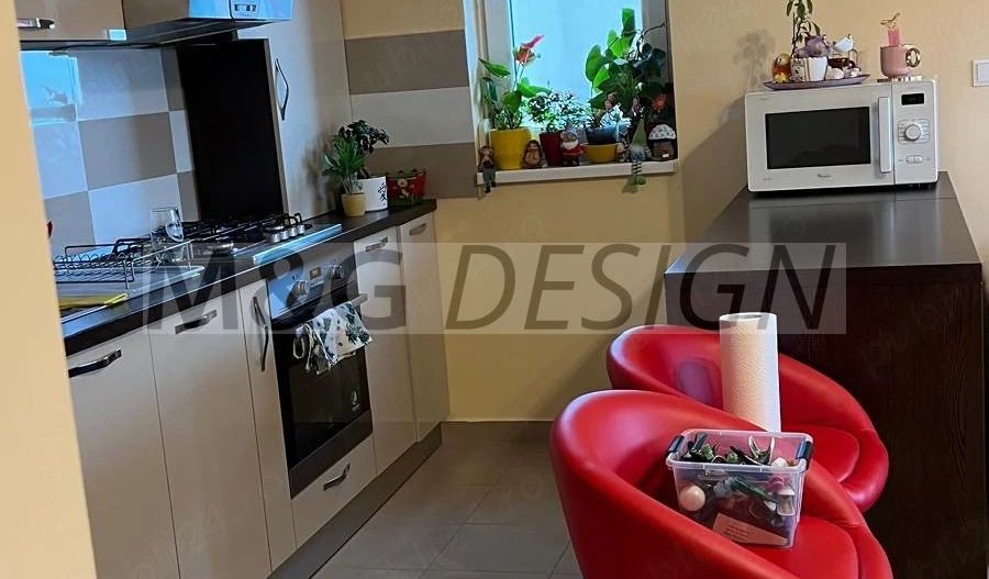 Apartament 3 camere Ghiroda - Poză 2