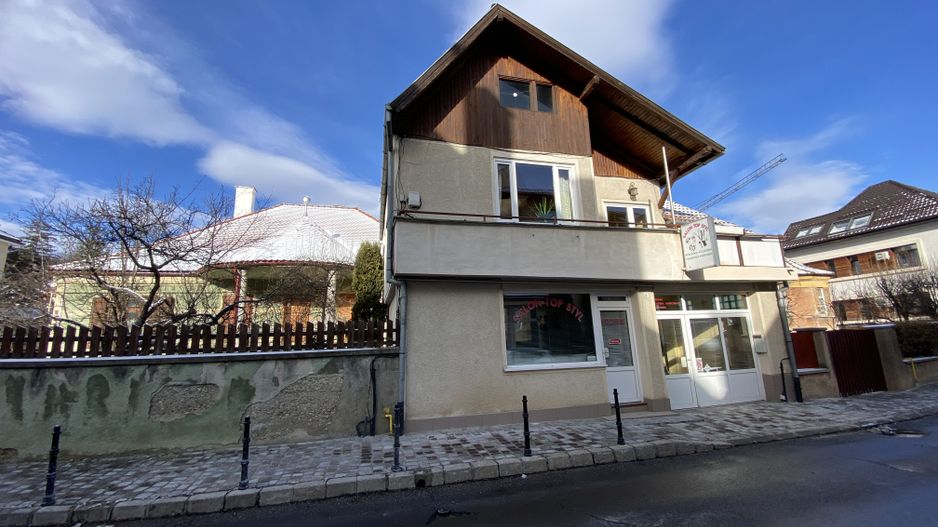 Proprietate de Vânzare în Centrul Brașovului | Strada Aninoasa | 500 mp utili - Poză 2