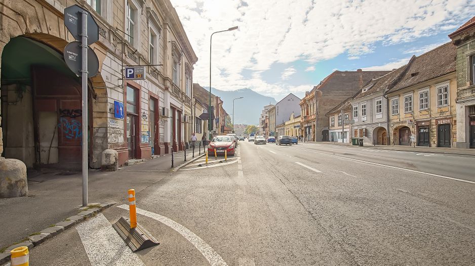 Spațiu, caracter și parcare rezervată, la doi pași de Centrul Istoric - Poză 9