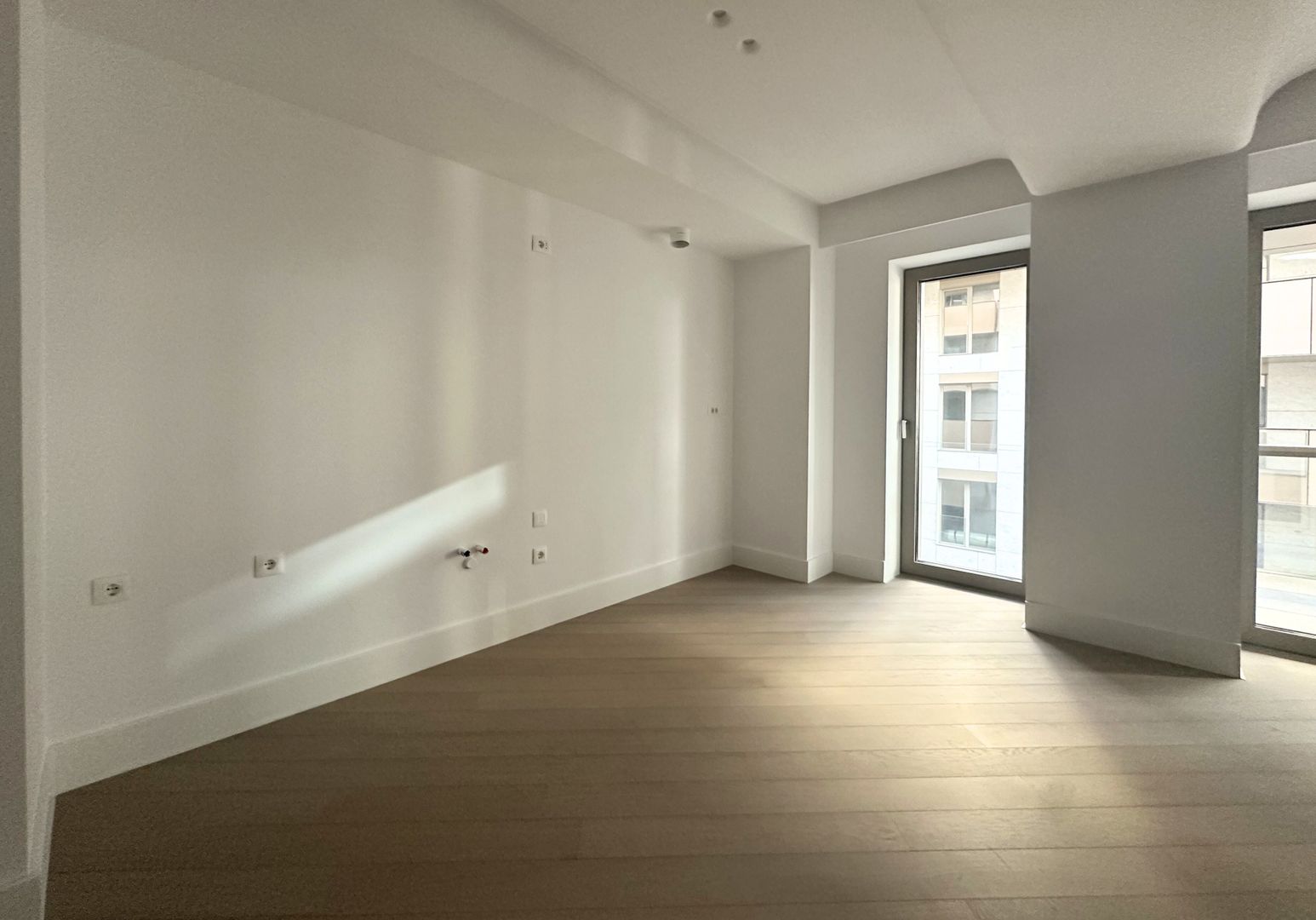 Apartament modern cu 3 camere lifestyle exclusivist Cortina Iancu Nicolae - Poză 5