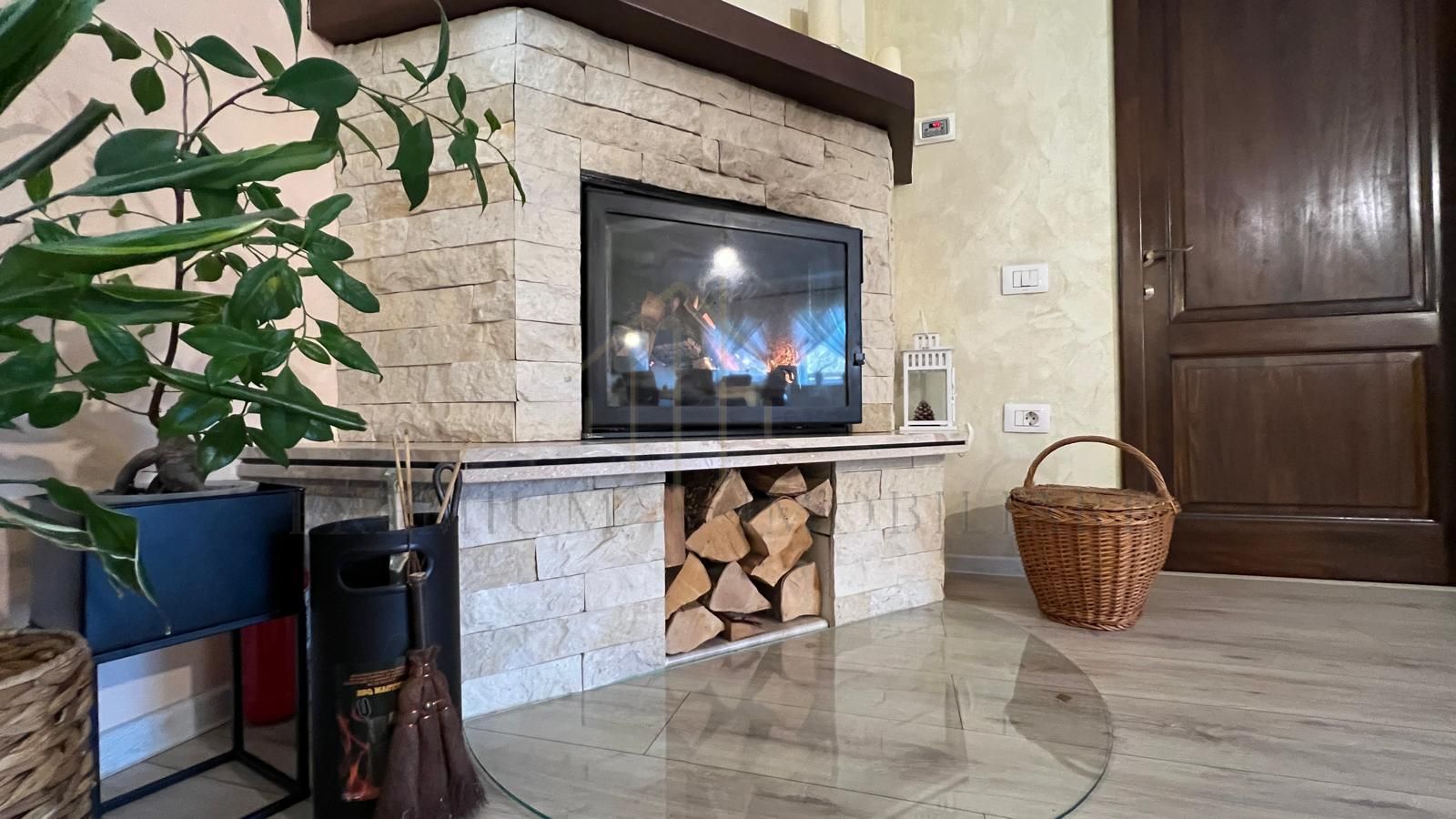 Casa de vanzare in Onesti - Poză 17