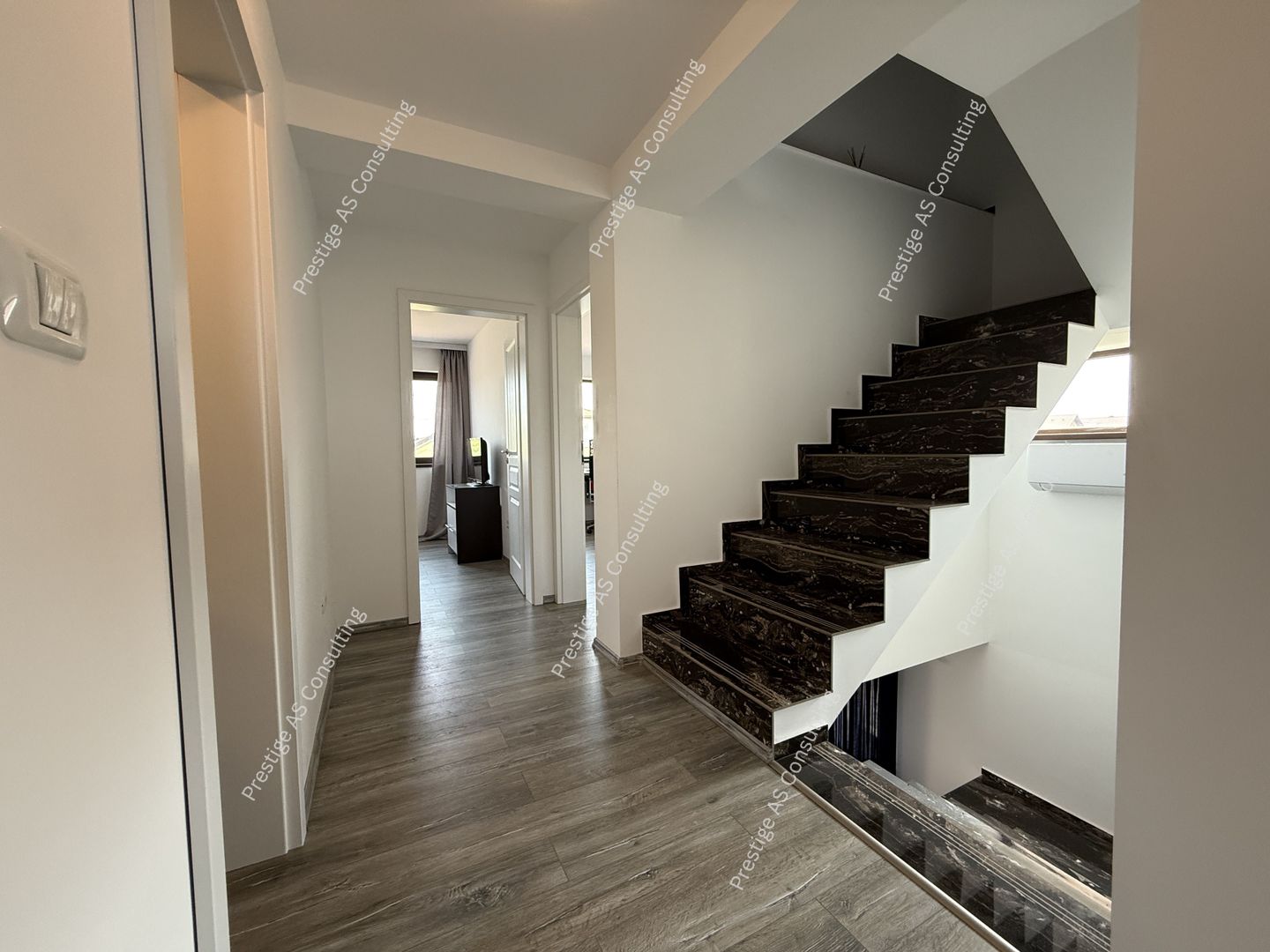 Duplex 6 Camere+ Mansarda 315mp Teren |  Zona Cora-Dumbravita - Poză 12