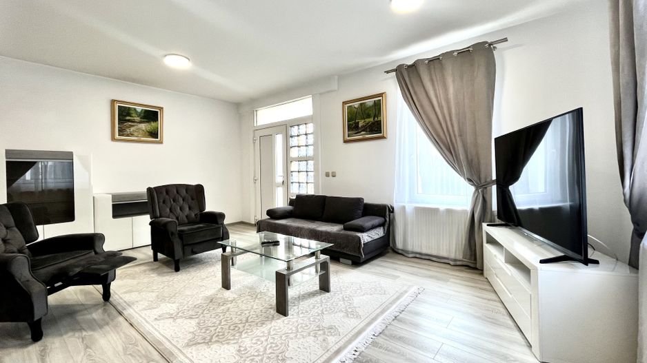 Casă luminoasă cu curte și garaj, perfectă pentru familie | Braytim - Poză 2