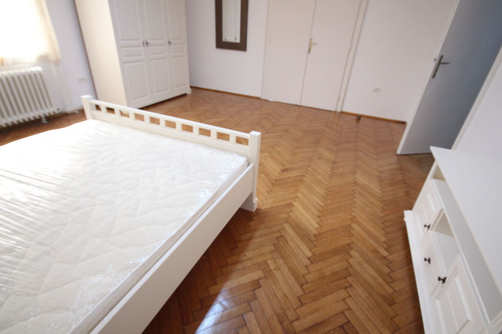 Spatios si renovat - Poză 5