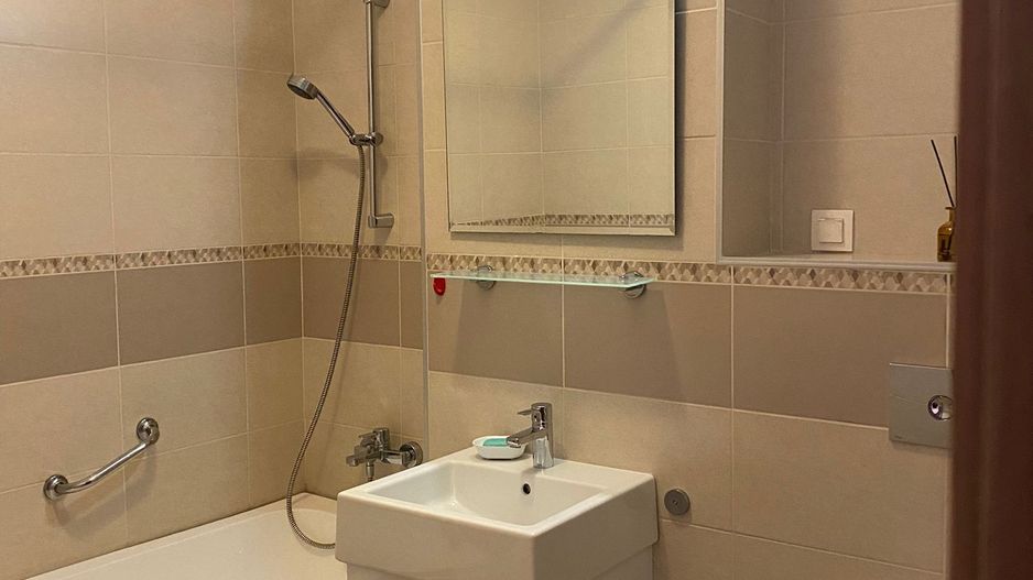 Apartament 2 camere Cart. Buna Ziua, 52 MP, Etaj intermediar - Poză 4