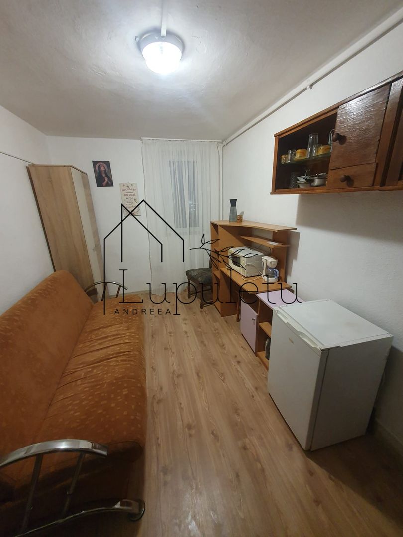 Garsoniera | 12 MPU | Zona Rahova | Ideală pentru Investiție - Poză 2