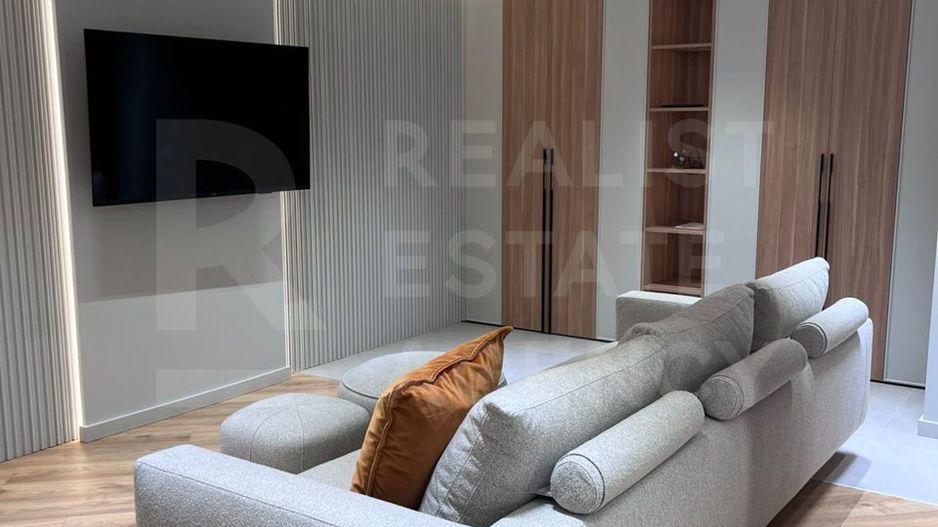 Chirie, apartament, 3 camere, str. Renaşterii Naţionale, Rîșcani - Poză 1