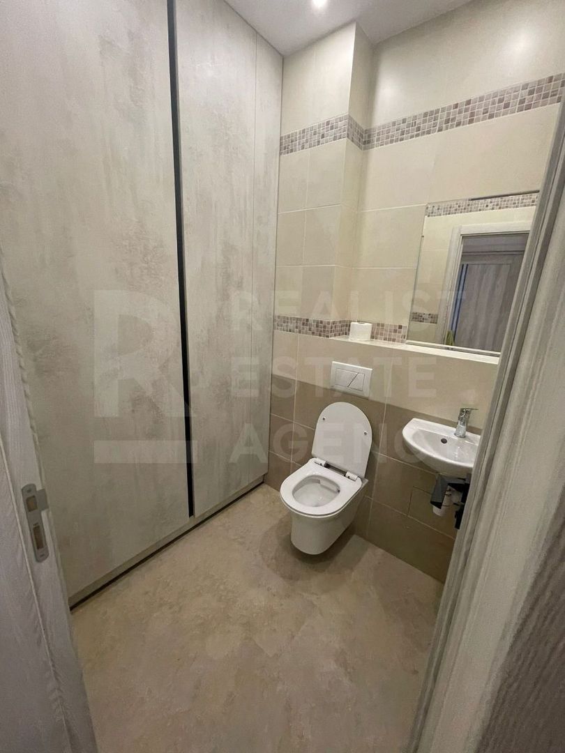 Chirie, apartament, 3 camere, strada Calea Ieşilor, Sculeni - Poză 10