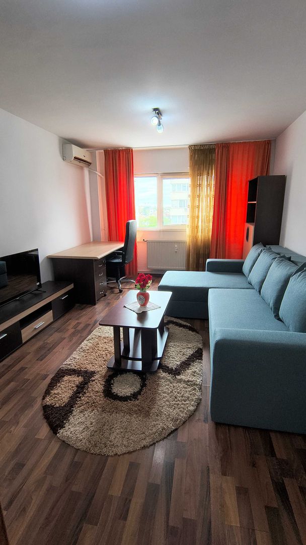 De inchiriat 60mp 2 camere apt modern in 1 Mai - Poză 1