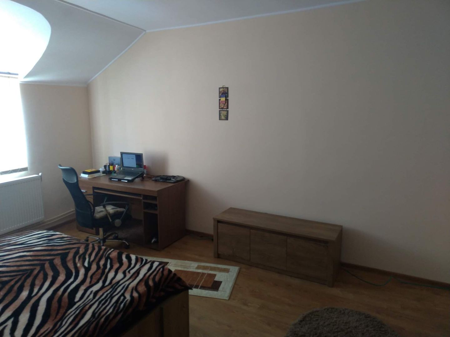 Ag EUROPA vinde casa individuala 7 cam  teren 4 ari zona TITULESCU . - Poză 5