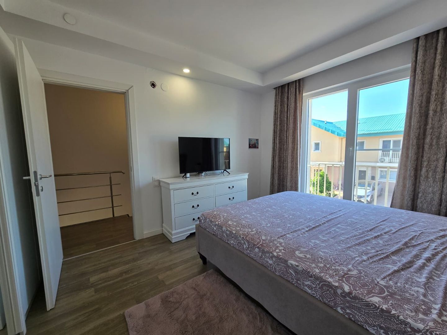 Cosmopolis - Vila N pe Colt cu 2 Dormitoare Mobilata si Utilata - Poză 7
