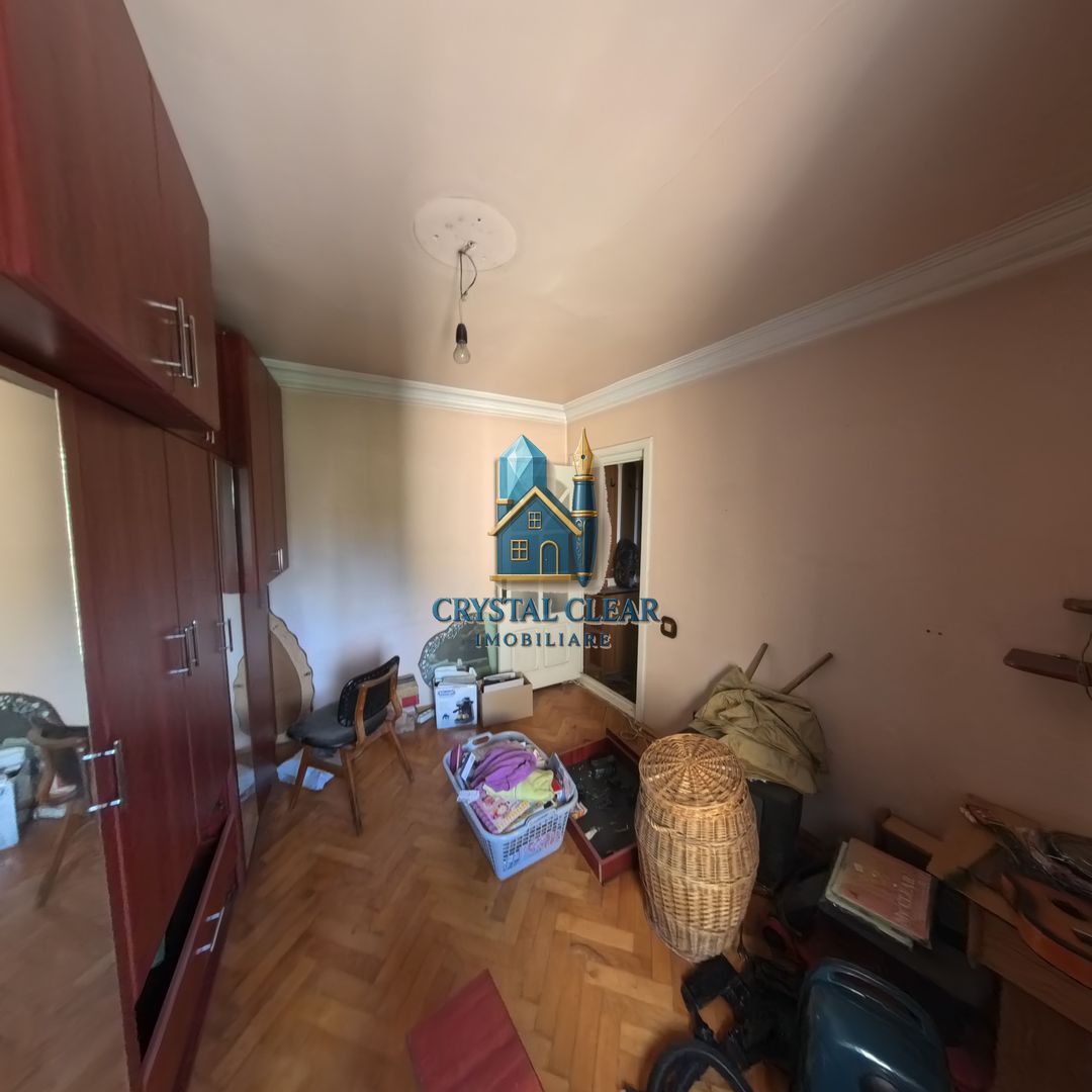 Apartament cu 4 camere - cartierul Dâmbu Pietros, str. Parângului - Poză 3