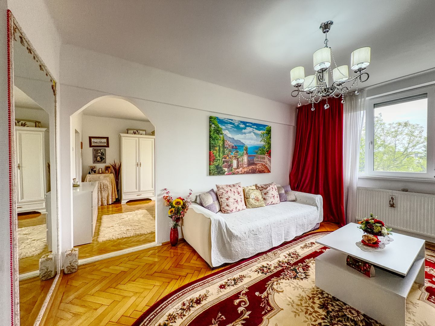 Apartament 2 camere, renovat complet – ideal locuință sau investiție - Poză 2