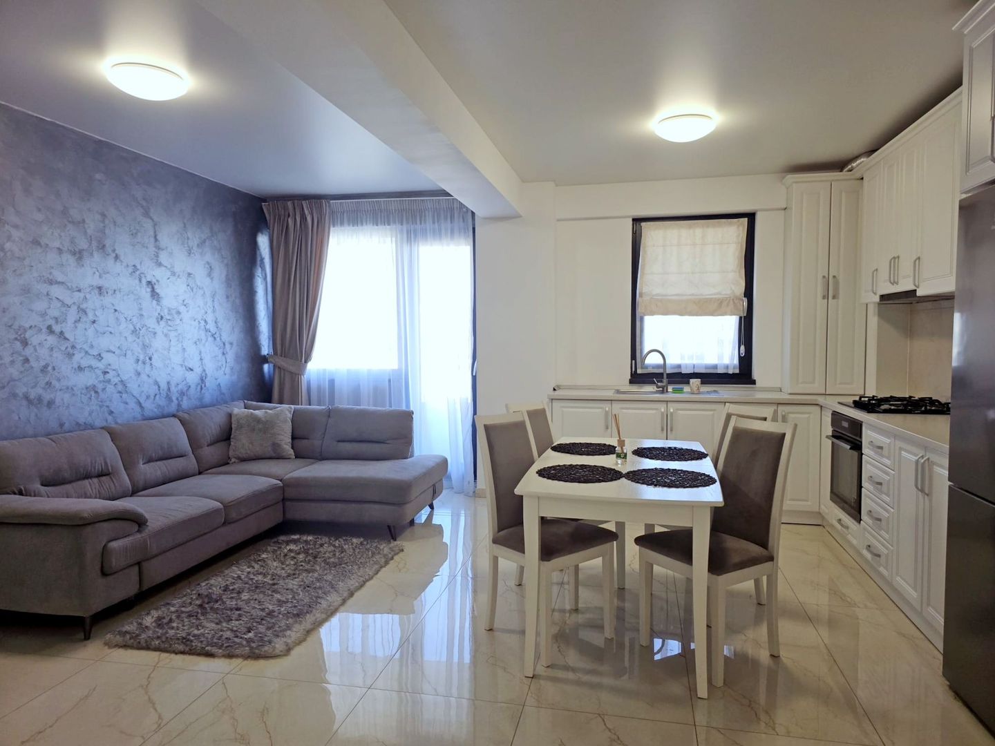 Exclusiv MAG Invest: Apartament 68 mp, parcare inclusă -Micro 17 - Poză 2