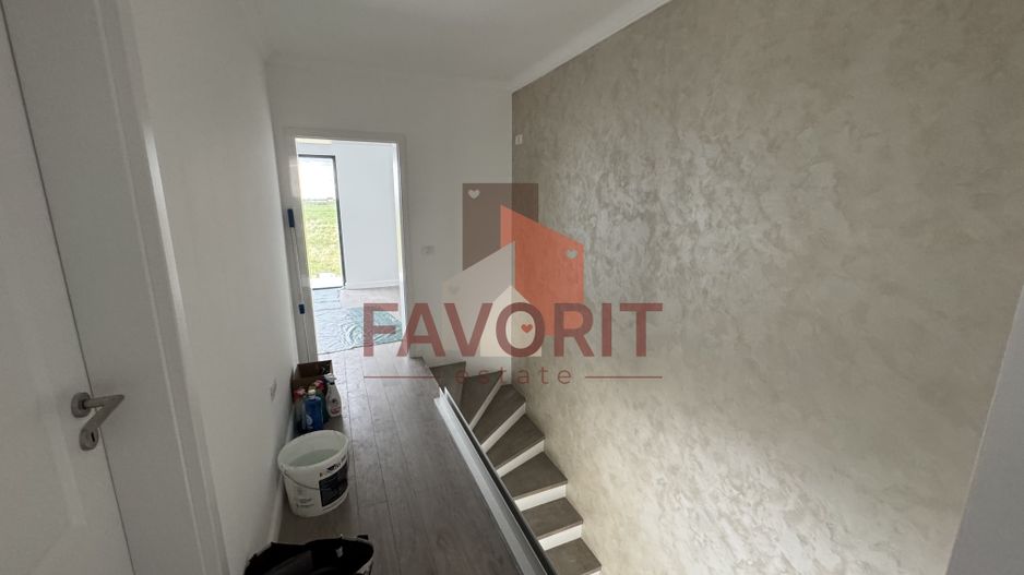 Comision 0%. Panouri si pompa de caldura. Despartit prin camera tehnica - Poză 12