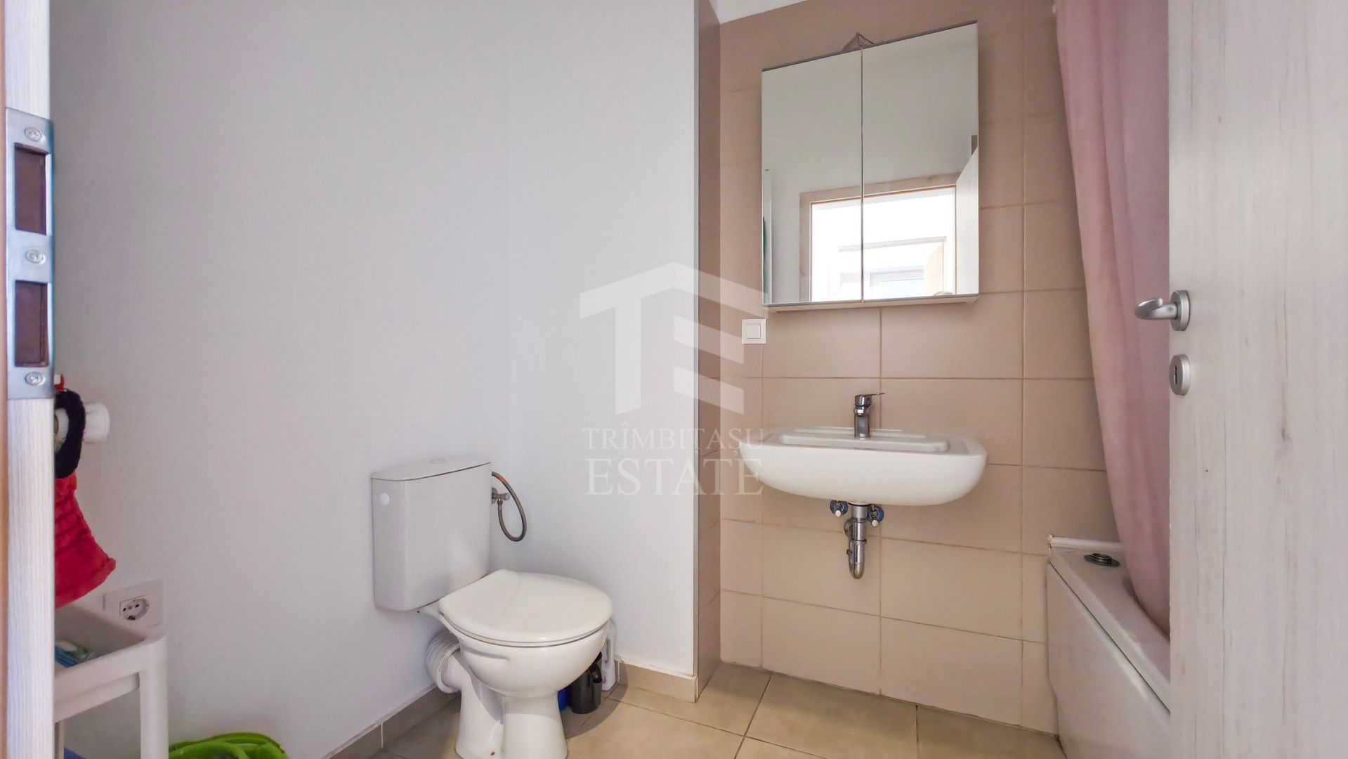 Garsonieră modernă, mobilată și utilată complet – Str. Moinești nr. 63 - Poză 7