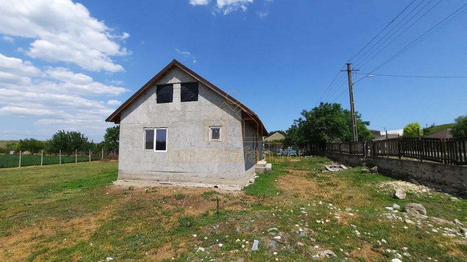Nazarcea | Casa cu teren de 1000 mp si toate utilitatile la poarta - Poză 2