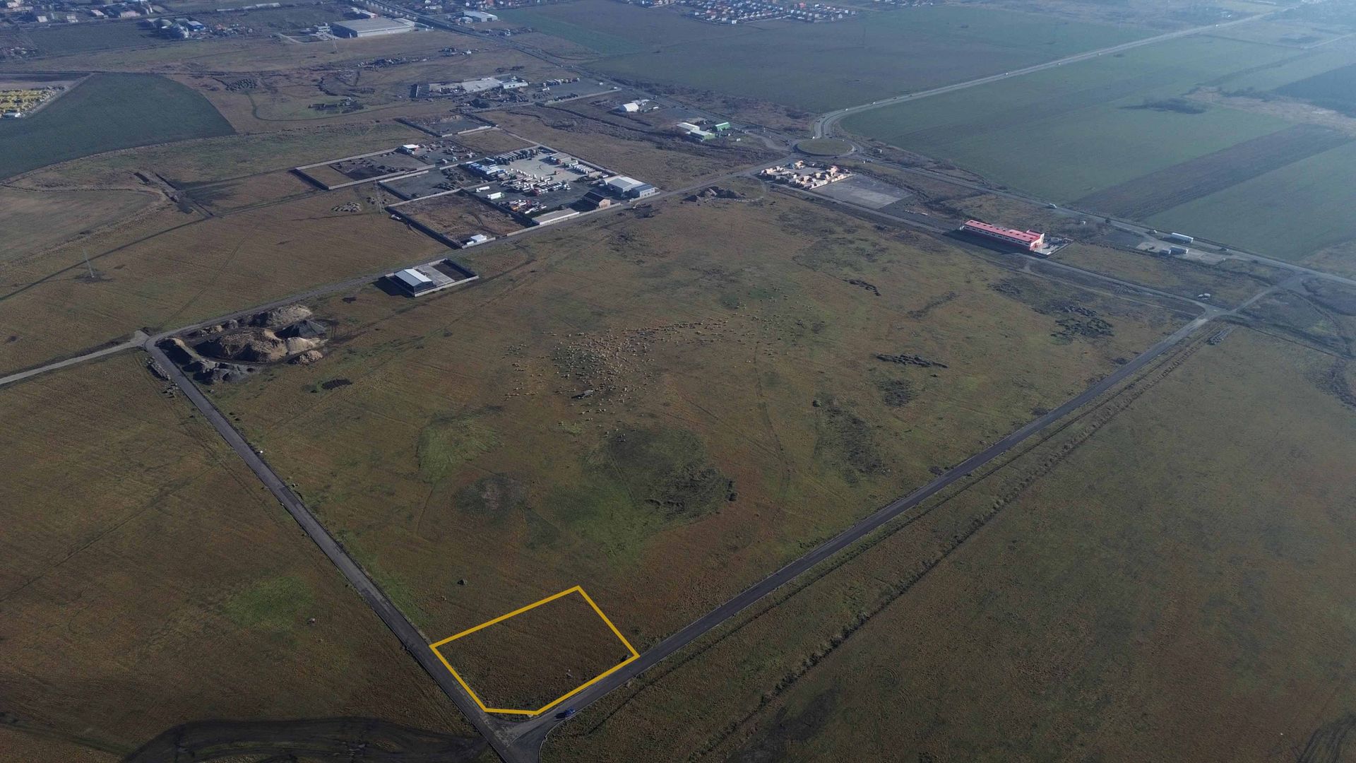 Teren de vanzare 3320 mp Arad cu PUZ si facilitați flexibile de plata - Poză 3