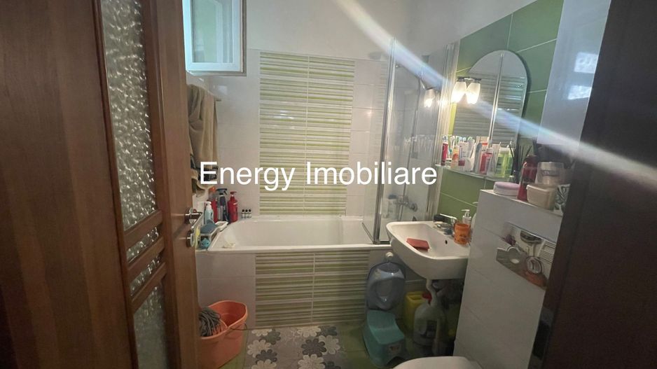 Apartament cu 3 camere, zona Aleea Carpați - Poză 6