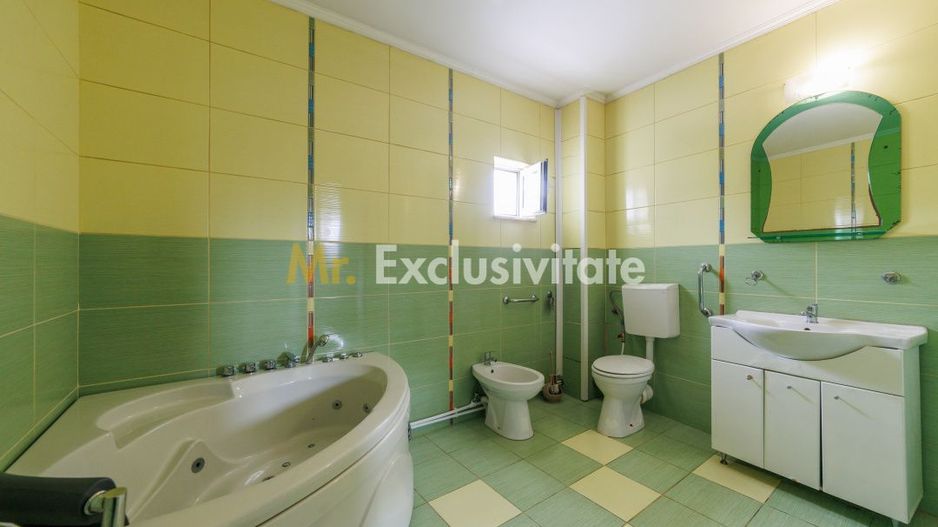 De inchiriat CASA spatioasa si curte proprie Gavana -Alunului - Poză 14