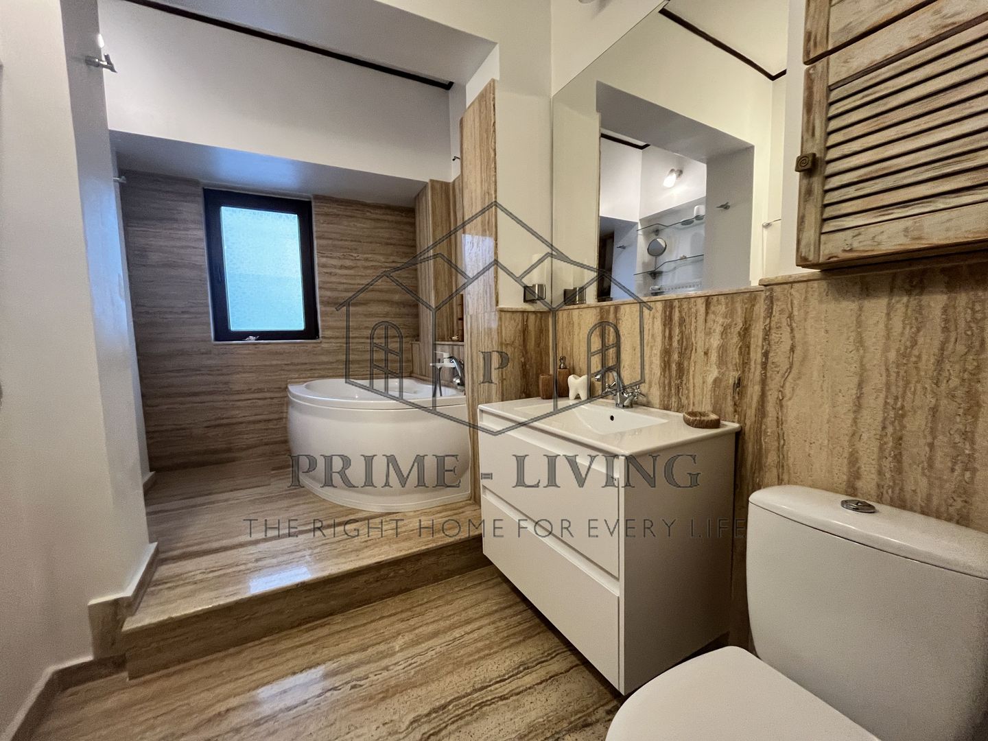 VILA CU 5 CAMERE SI CURTE DE 100 MP LA INCHIRIERE IN ZONA DOROBANTI - Poză 5