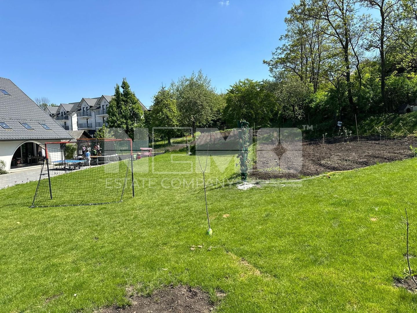 Casa 11 camere | Ipotesti, Suceava | 800 MP teren | 510.000€ - Poză 42