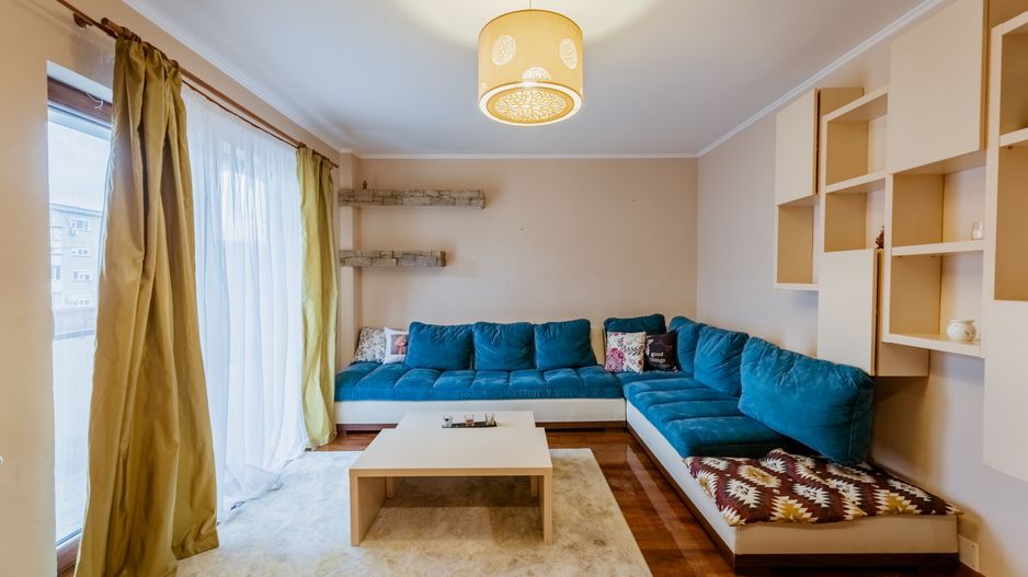 Apartament cu 3 camere în Alfa - Poză 2