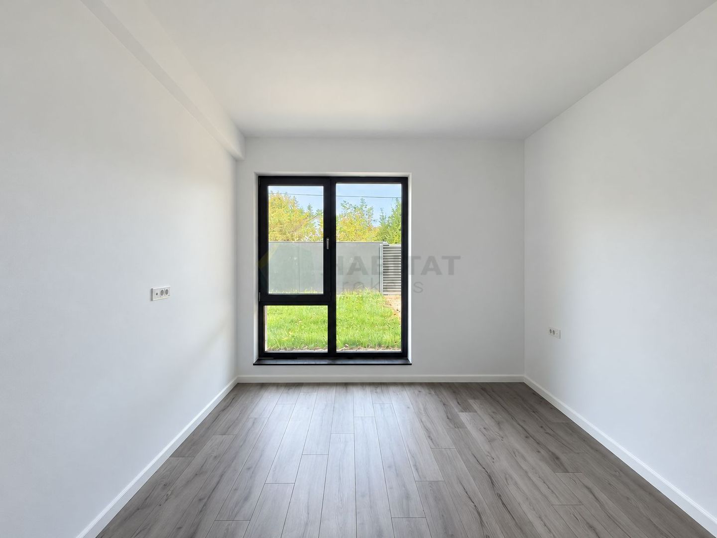 Vilă cu 6 camere, teren 420 mp, Tunari-zona Primariei - Poză 9