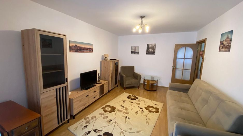 Apartament 2 camere de închiriat – Răcădău, lângă Parc, etaj 1 - Poză 1