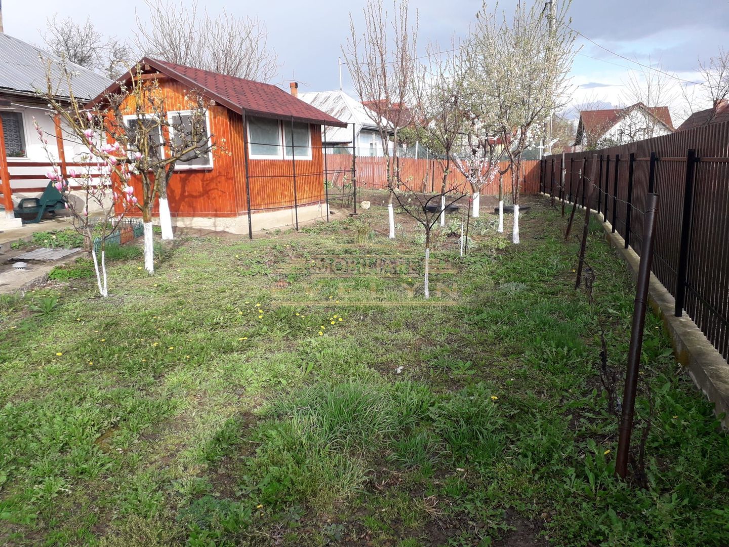 Teren intravilan + construcție de vânzare – zona Ion Creangă - Poză 3