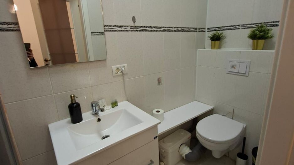 Apartament premium 2 camere | balcon amenajat | zonă centrală - Poză 6