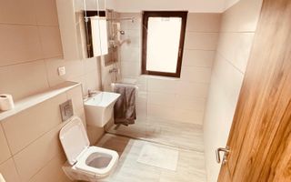 Apartament Spațios Curte Proprie Cristian - Poză 12