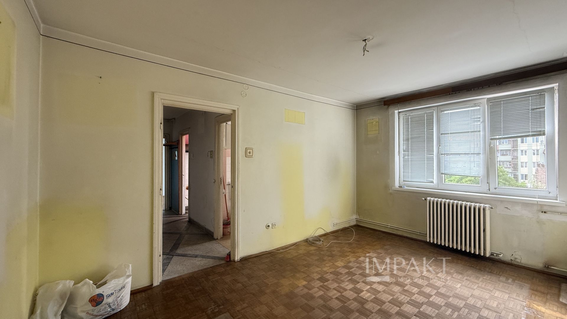 Apartament cu 2 camere decomandat in centrul orasului - Poză 11