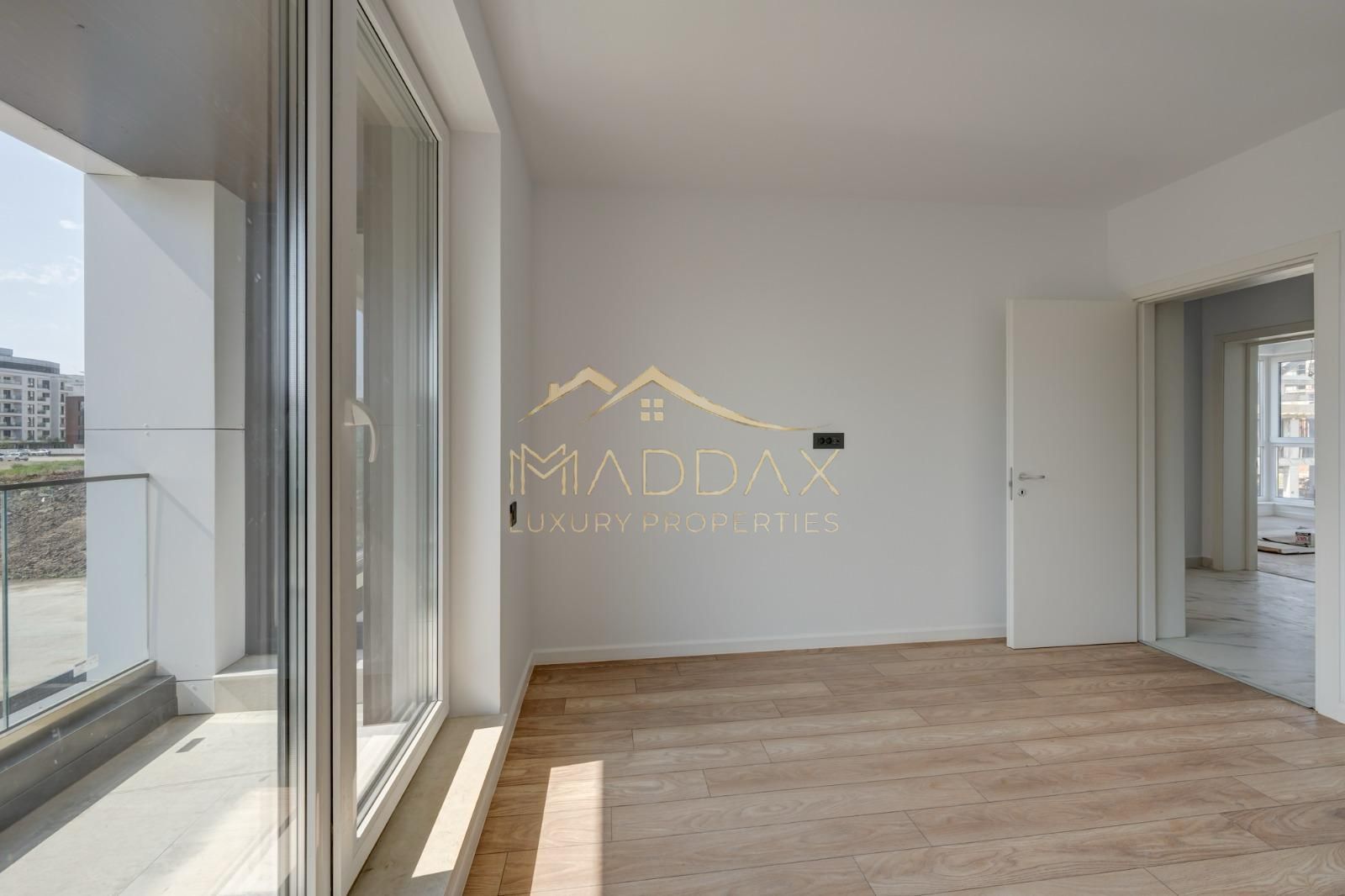 Vila LUX _P+2***5 camere//Lac Pipera-Tunari - Poză 9