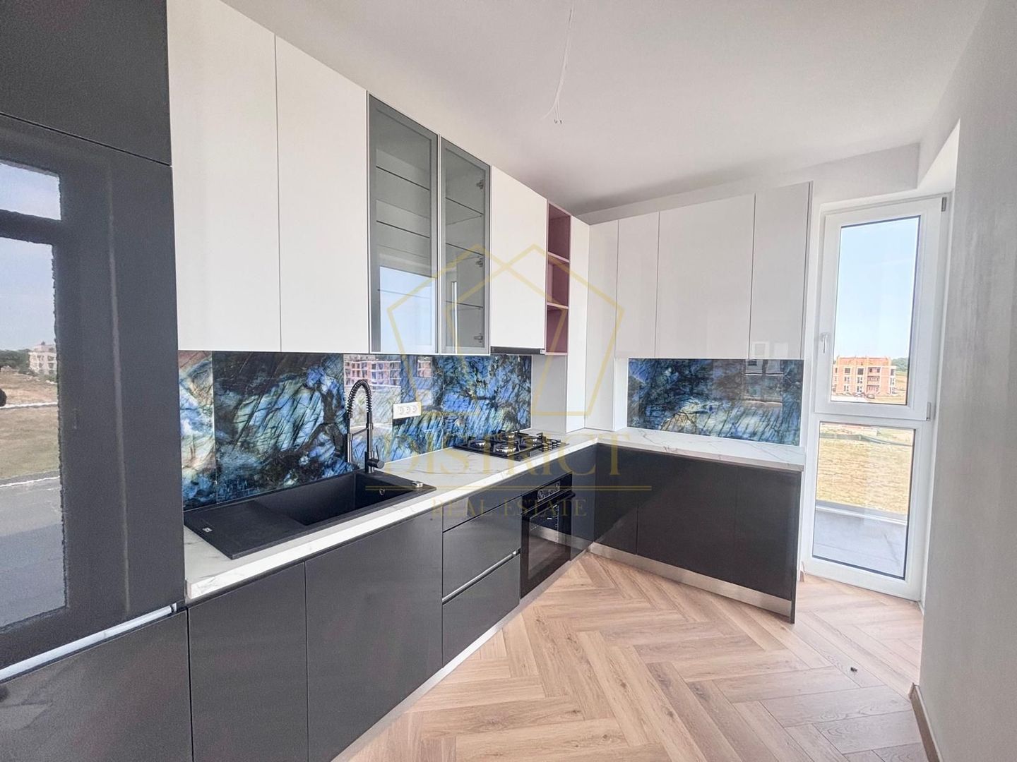 Penthouse semimobilat cu 3 camere | Torontalului - Poză 3