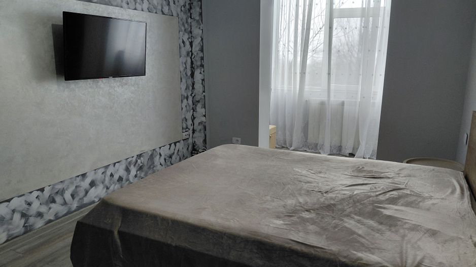 Apartament 4 camere de închiriat – Micro 20,et 1,mobilat si utilat - Poză 8