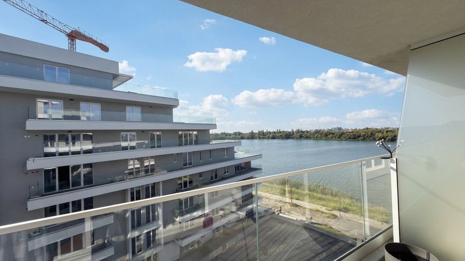 Apartament lux cu vedere panoramică la Lacul Cernica - Poză 12