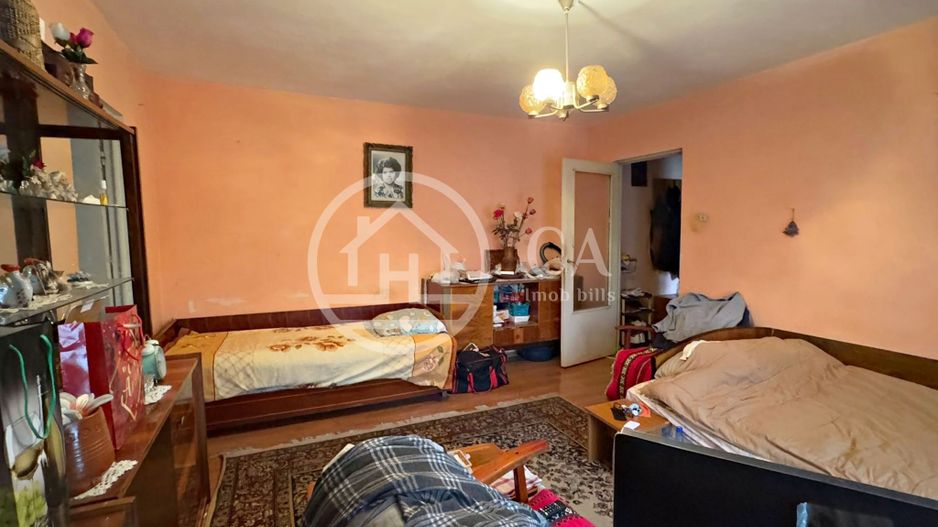 Apartament cu 2 camere de vanzare in zona Rogerius Oradea - Poză 3