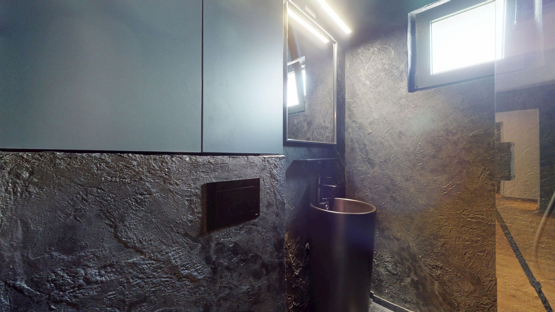 Apartament 3 camere, renovat integral -- desing, culoare si armonie - Poză 22