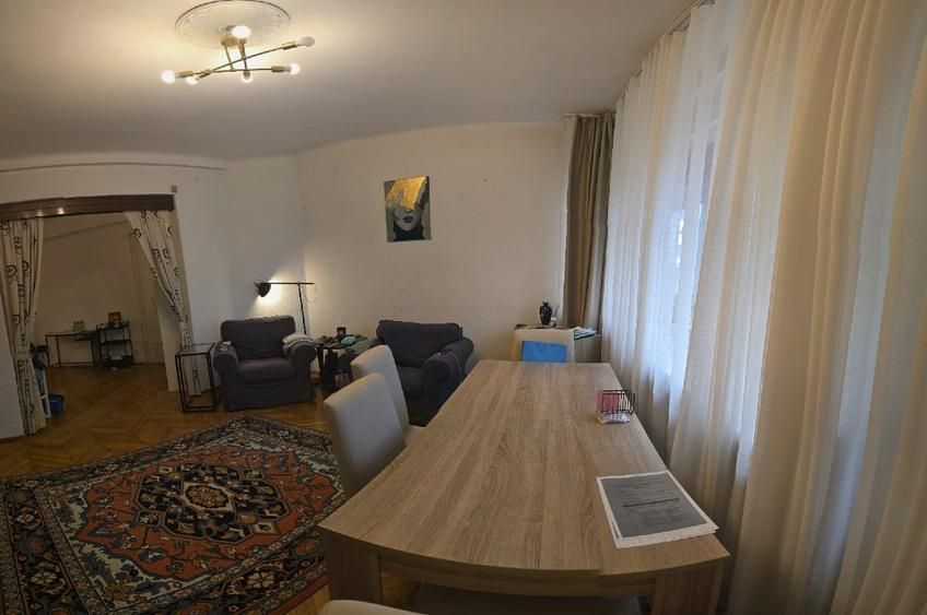 Apartament 5 camere, garaj, 2 boxe subsol, 4/6, bloc interbelic . - Poză 9