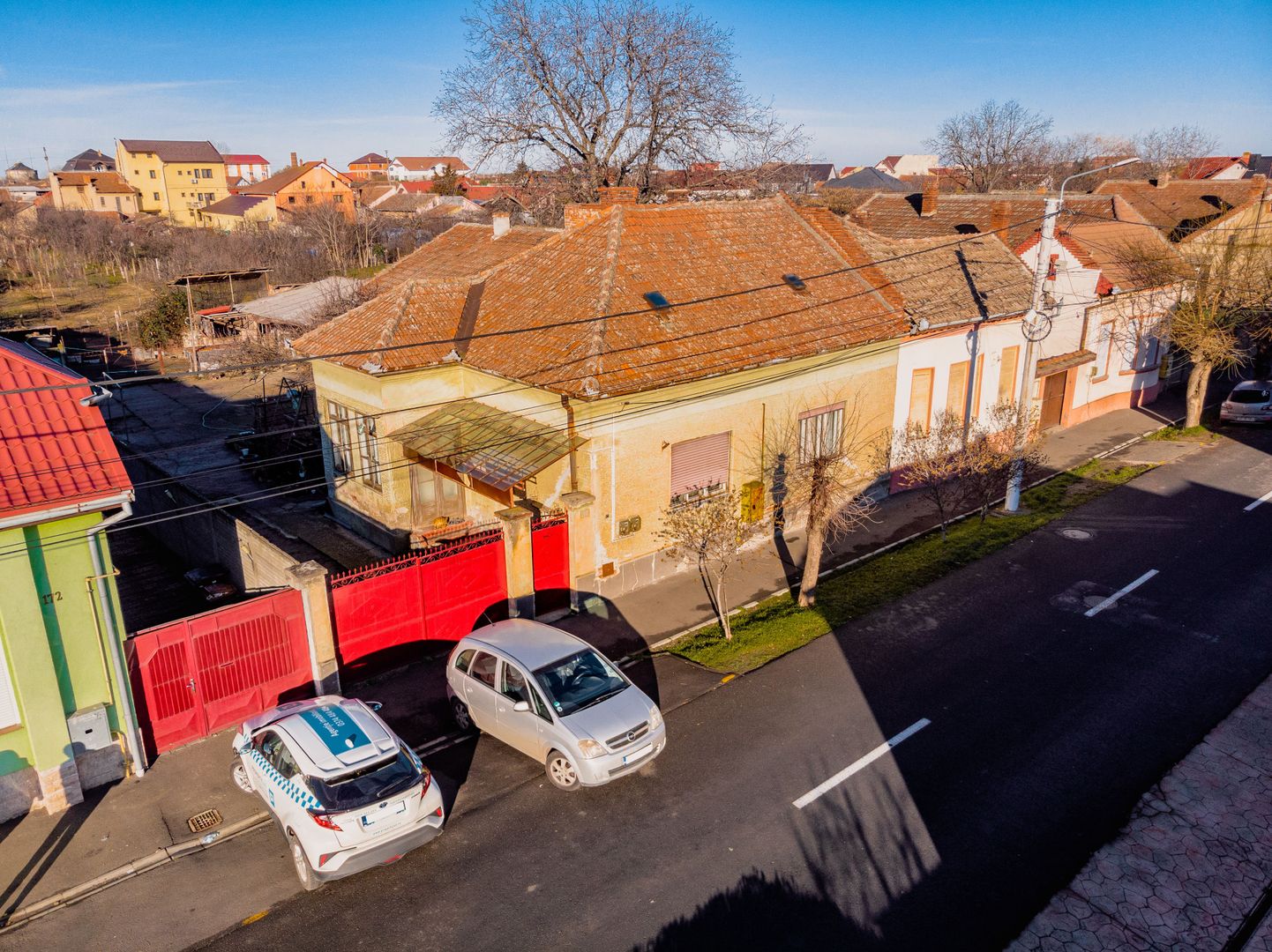 Casă cu teren generos în Pârneava - Poză 6