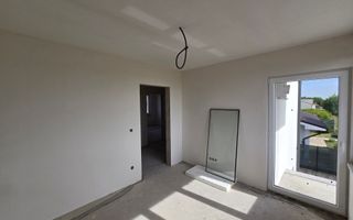 Martinesti, Duplex pe etaj, 3 Dorm, Buc separata,  Zona linistita. - Poză 16