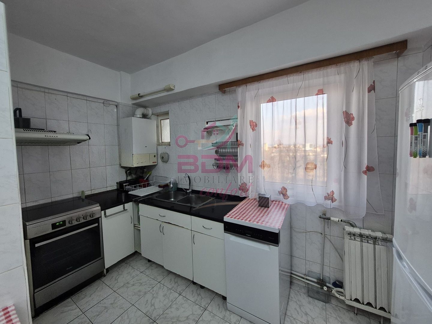 Apartament 3 camere | decomandat | 73 mp | zona centrala - Poză 2