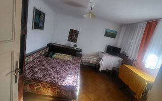 Vanzare Casa vintage 4 camere, curte proprie, centrala, garaj , Vatra Luminoasa - Poză 10