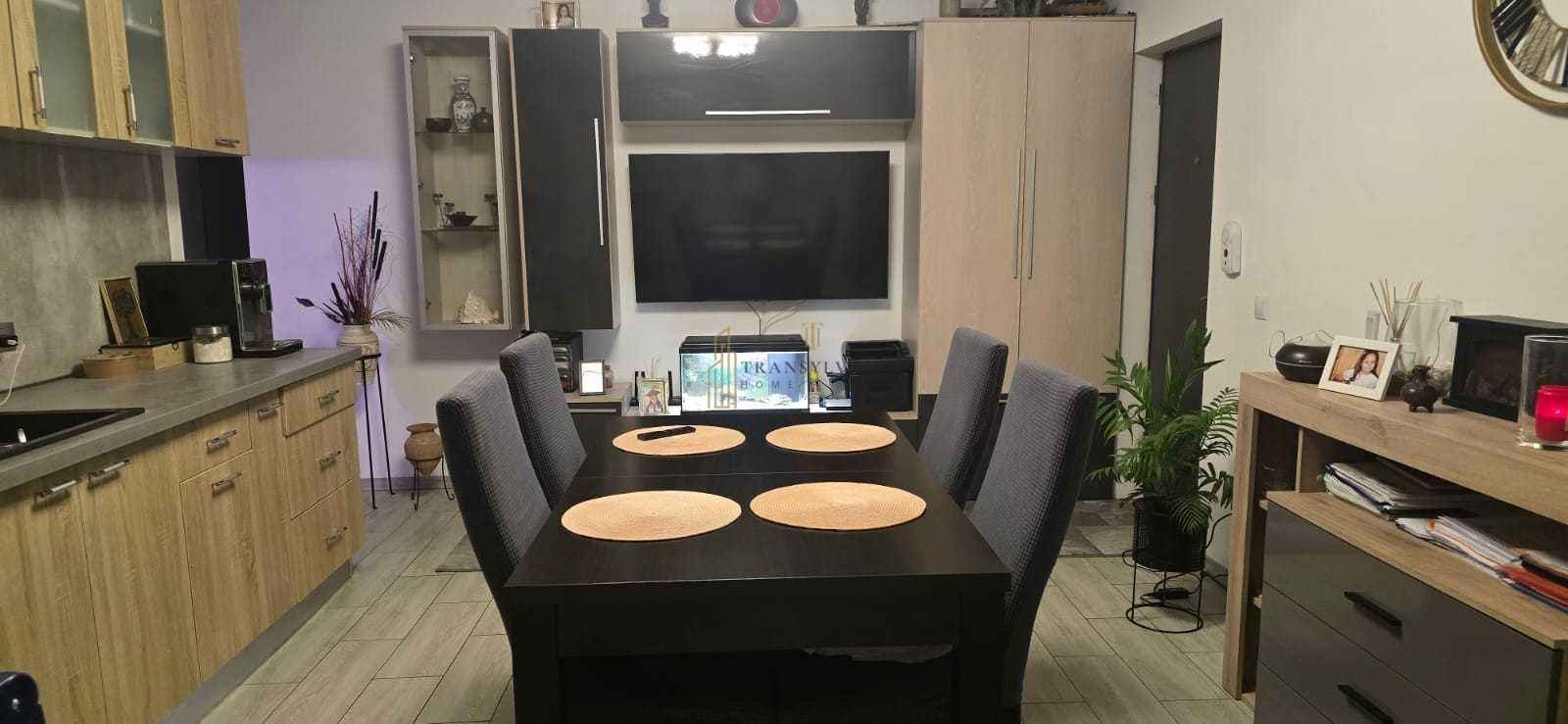 Apartament 3 camere, 55 mp zona Selimbar - Poză 1