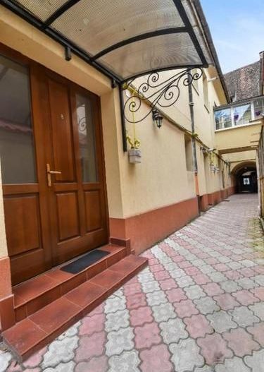 Garsoniera renovata - investitie, centru vechi - Brasov - Poză 11