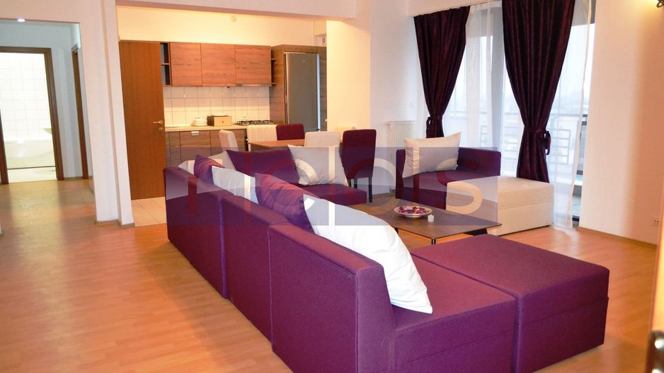 DE VÂNZARE APARTAMENT 3 CAMERE CENTRAL PARK - ZONA STEFAN CEL MARE - Poză 3
